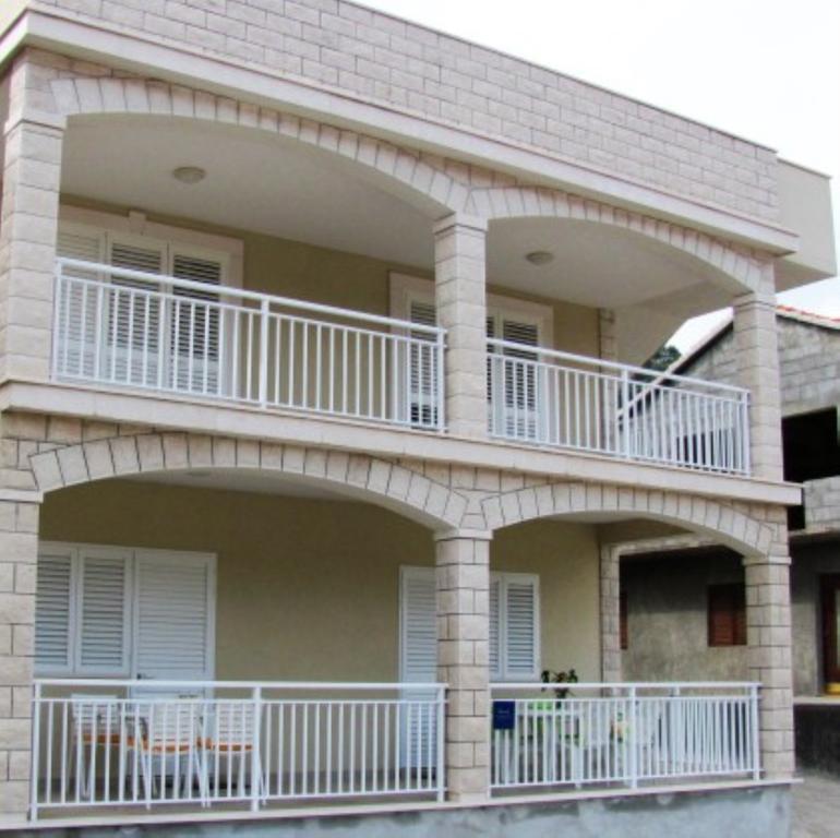 Apartments Morgen Brna Exterior foto